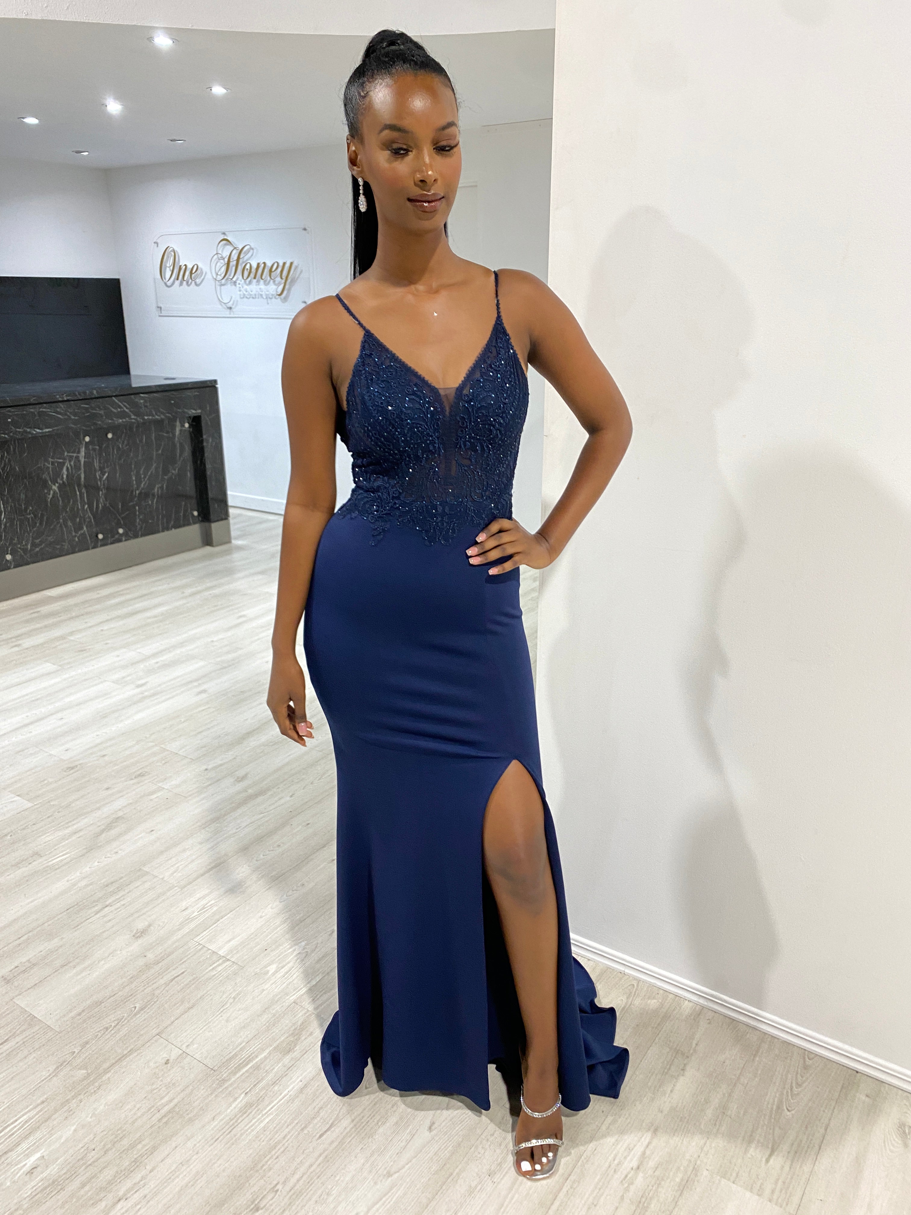 A-Line V Neck Navy Blue Lace 2024 Prom Dresses Appliques Evening Dress –  MyChicDress